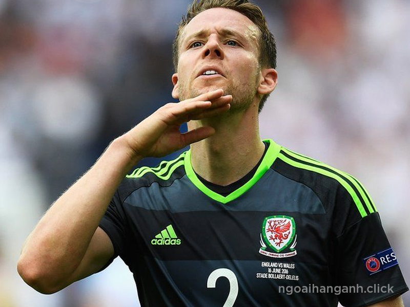 cầu thủ bóng đá Xứ Wales nổi tiếng nhất lịch sử - Chris Gunter