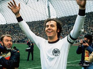 Top 5 trung vệ vĩ đại nhất mọi thời đại - Franz Beckenbauer